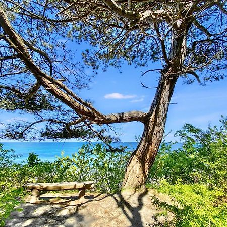 Strandnahe Ferienwohnung Ruegen Dranske Bagian luar foto