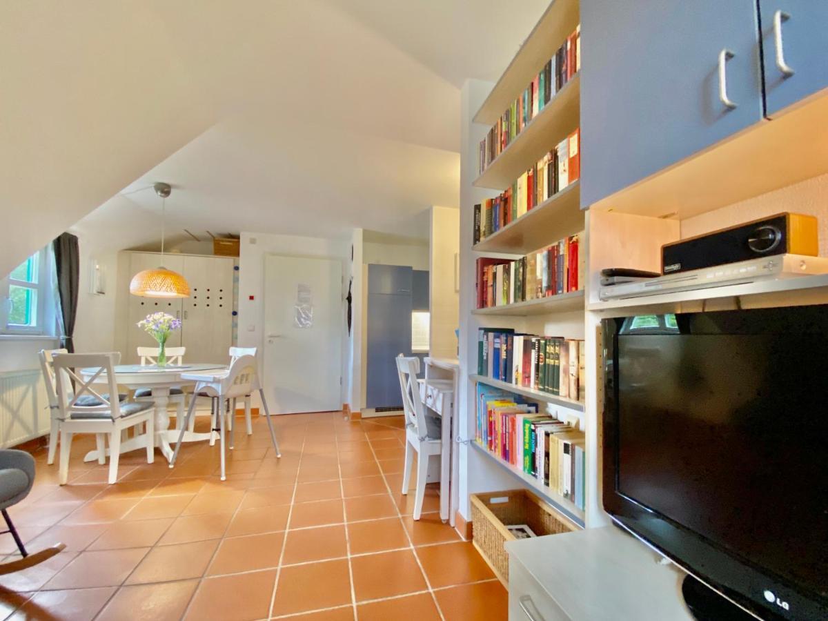 Strandnahe Ferienwohnung Ruegen Dranske Bagian luar foto