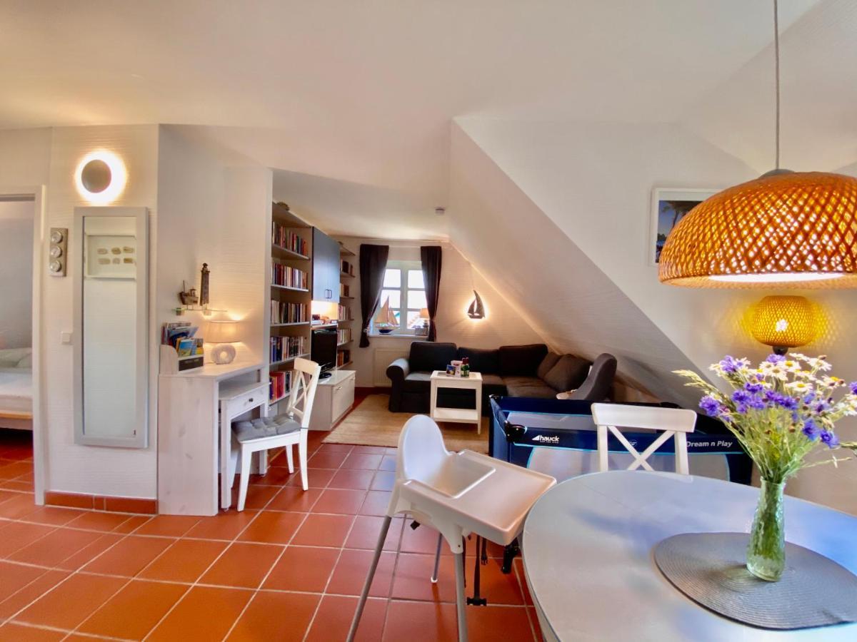 Strandnahe Ferienwohnung Ruegen Dranske Bagian luar foto
