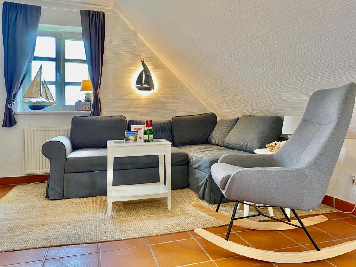 Strandnahe Ferienwohnung Ruegen Dranske Bagian luar foto