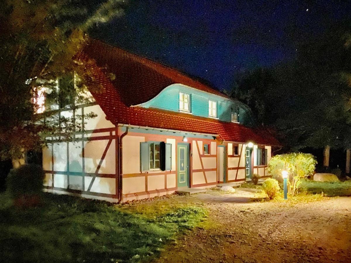 Strandnahe Ferienwohnung Ruegen Dranske Bagian luar foto