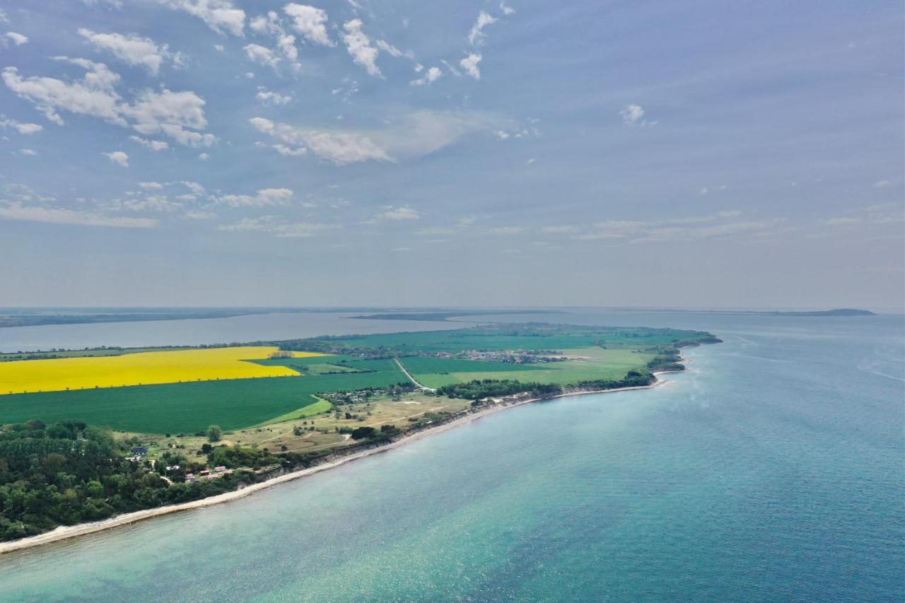 Strandnahe Ferienwohnung Ruegen Dranske Bagian luar foto