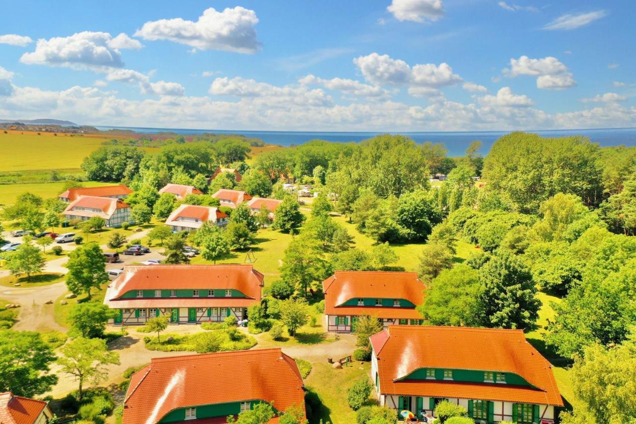 Strandnahe Ferienwohnung Ruegen Dranske Bagian luar foto