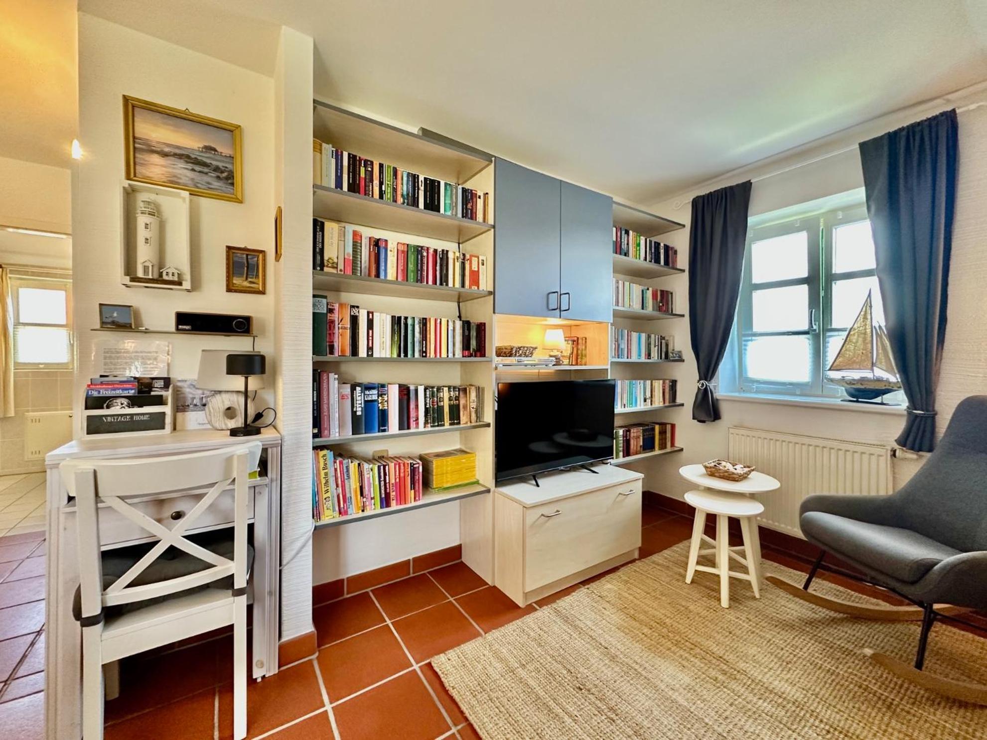 Strandnahe Ferienwohnung Ruegen Dranske Bagian luar foto