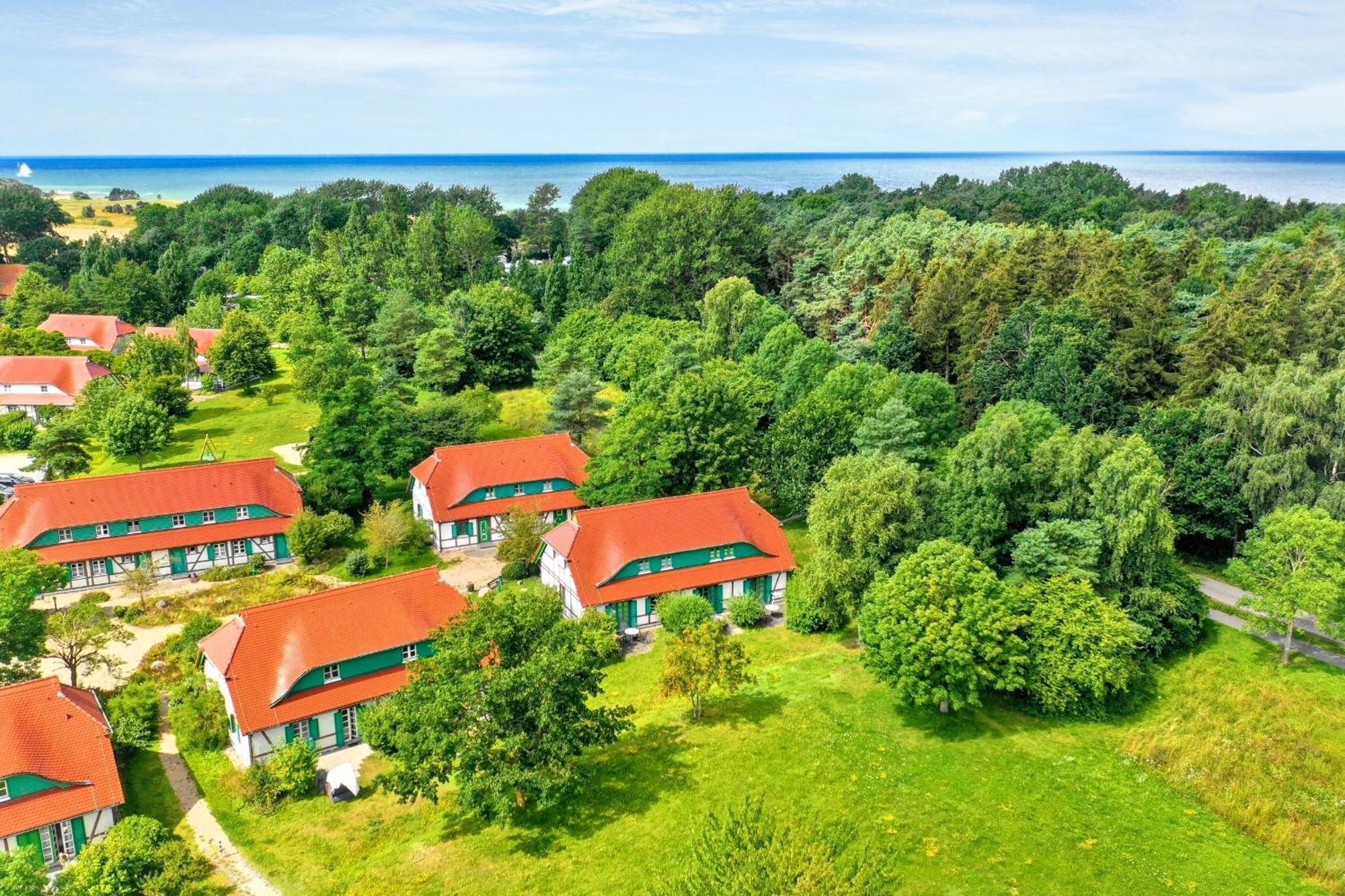 Strandnahe Ferienwohnung Ruegen Dranske Bagian luar foto