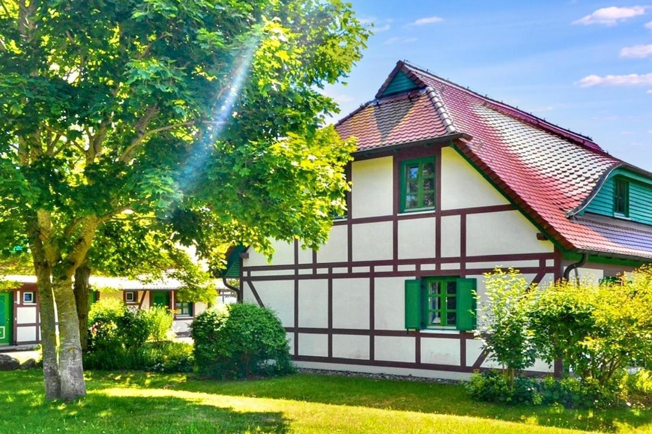 Strandnahe Ferienwohnung Ruegen Dranske Bagian luar foto