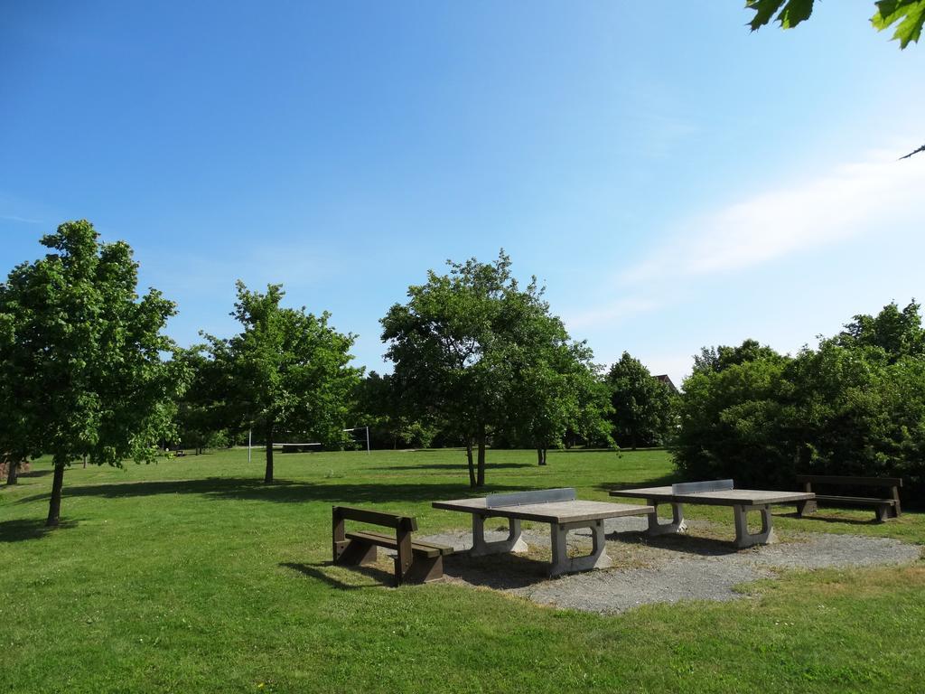 Strandnahe Ferienwohnung Ruegen Dranske Bagian luar foto