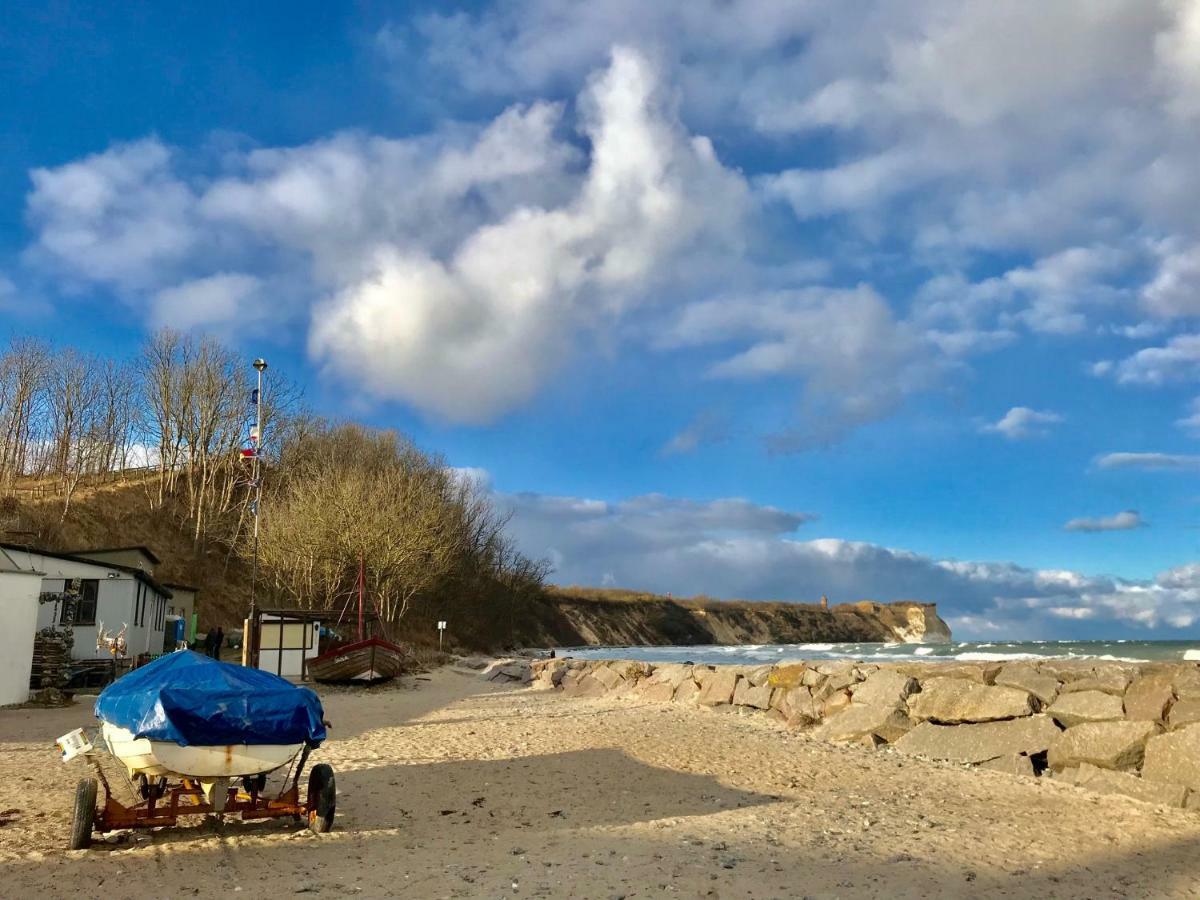 Strandnahe Ferienwohnung Ruegen Dranske Bagian luar foto