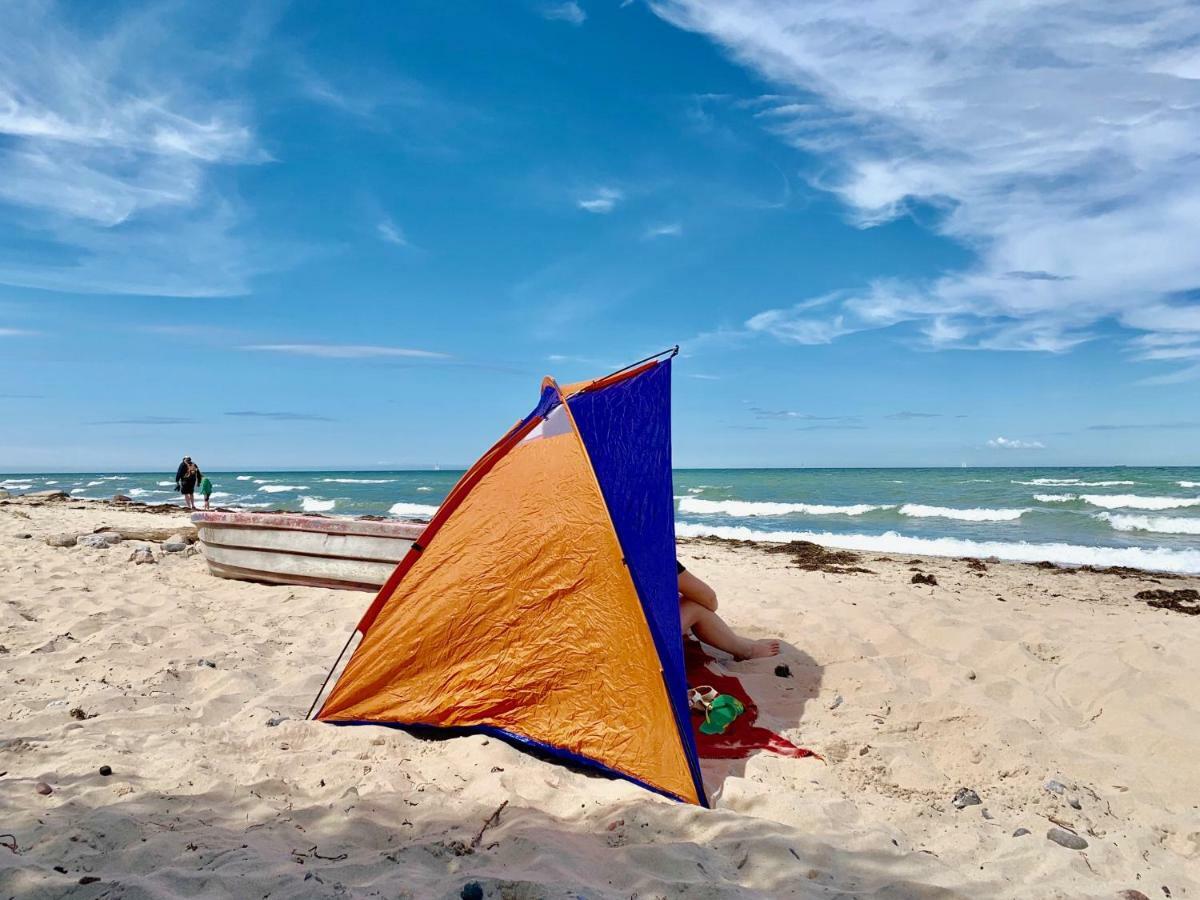 Strandnahe Ferienwohnung Ruegen Dranske Bagian luar foto